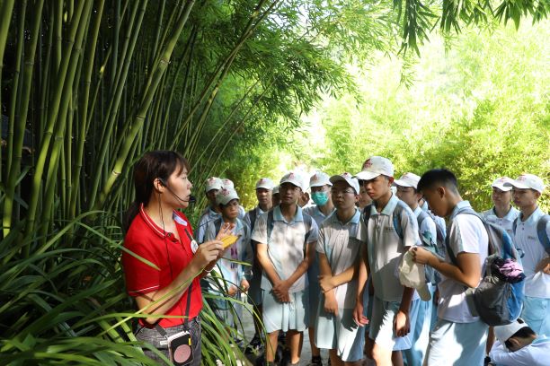 6自然研学活动.JPG 6自然研学活动.JPG