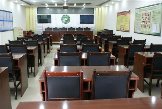 2?；で讨行亩嗝教迨?jpg