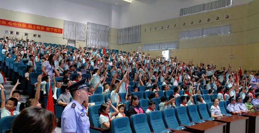 莲花山图片4.png 莲花山图片4.png