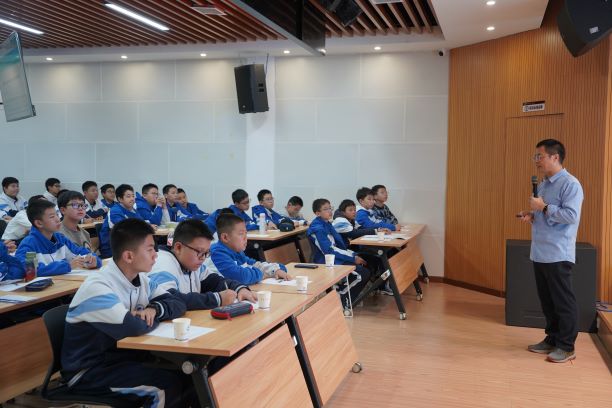 西安建筑科技大学附属中学2.jpg 西安建筑科技大学附属中学2.jpg